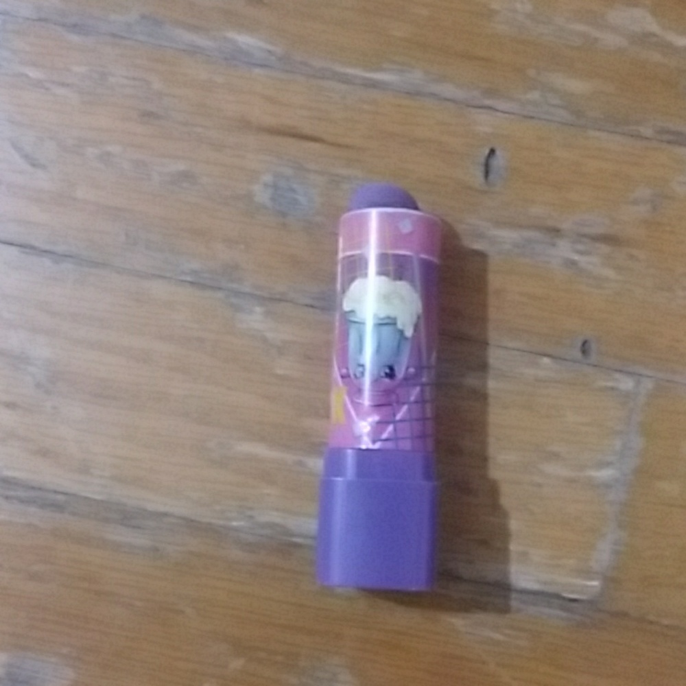 Shopkins lipstick eraser
